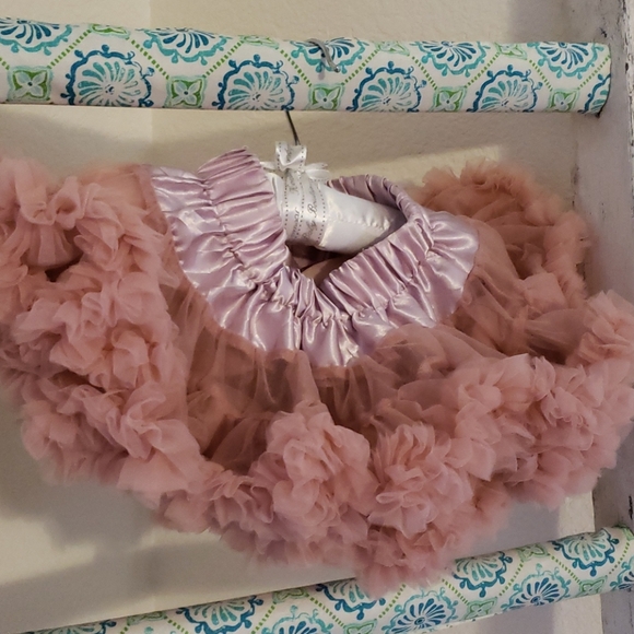 🧡🥳HP🥳 Ruffled Tutu - Picture 3 of 5